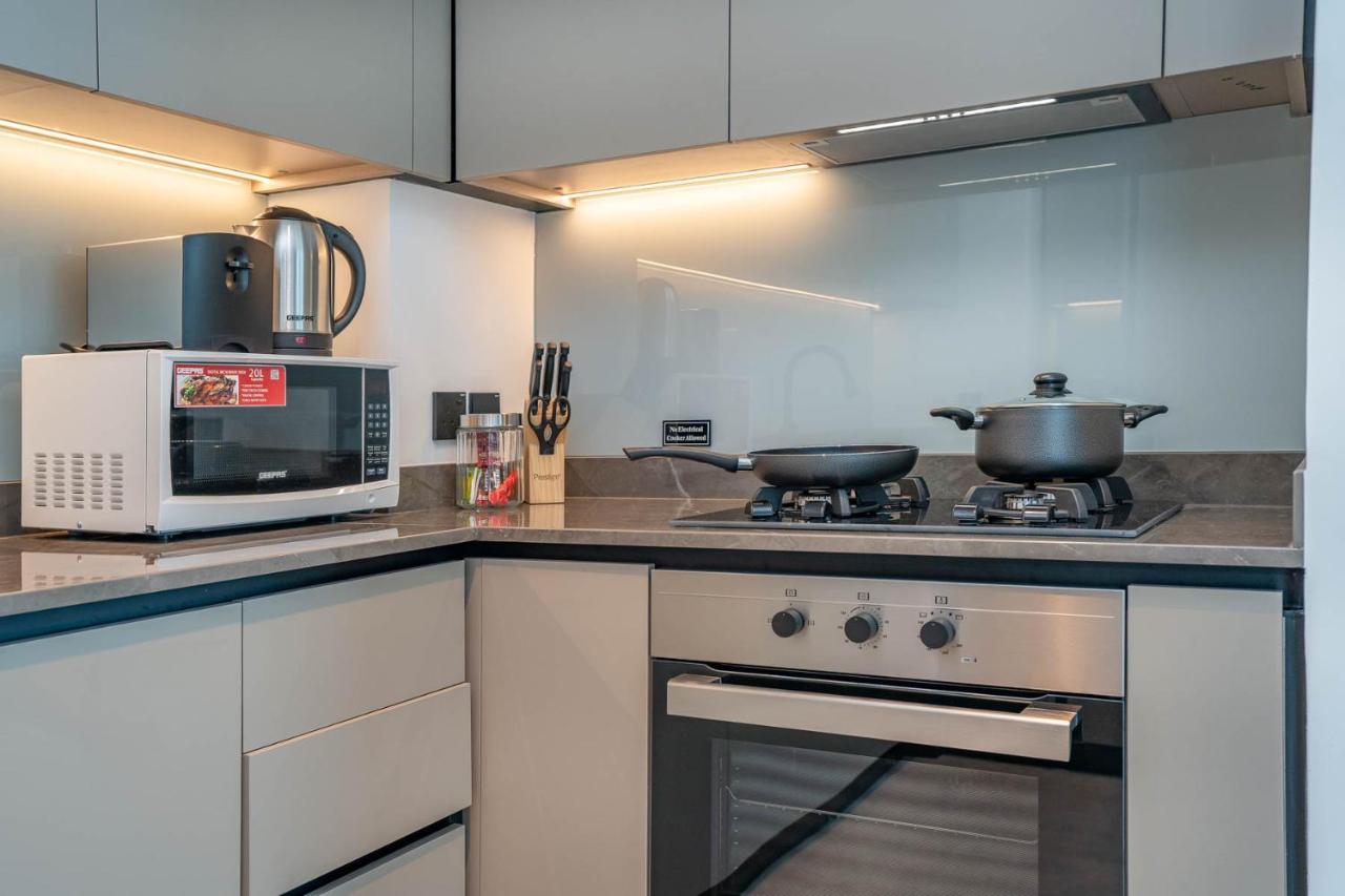 Pristine 1 Bedroom - Business Bay
